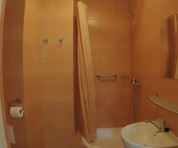 Nawojka Studenckie Hotel 2*