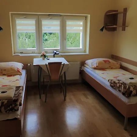 Nawojka Studenckie 2*